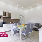 Appartamento Chiara Modern By Wonderful Italy