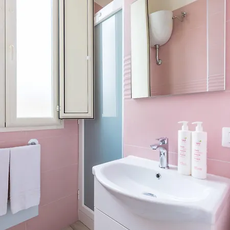 Chiara Modern By Wonderful Italy Apartament